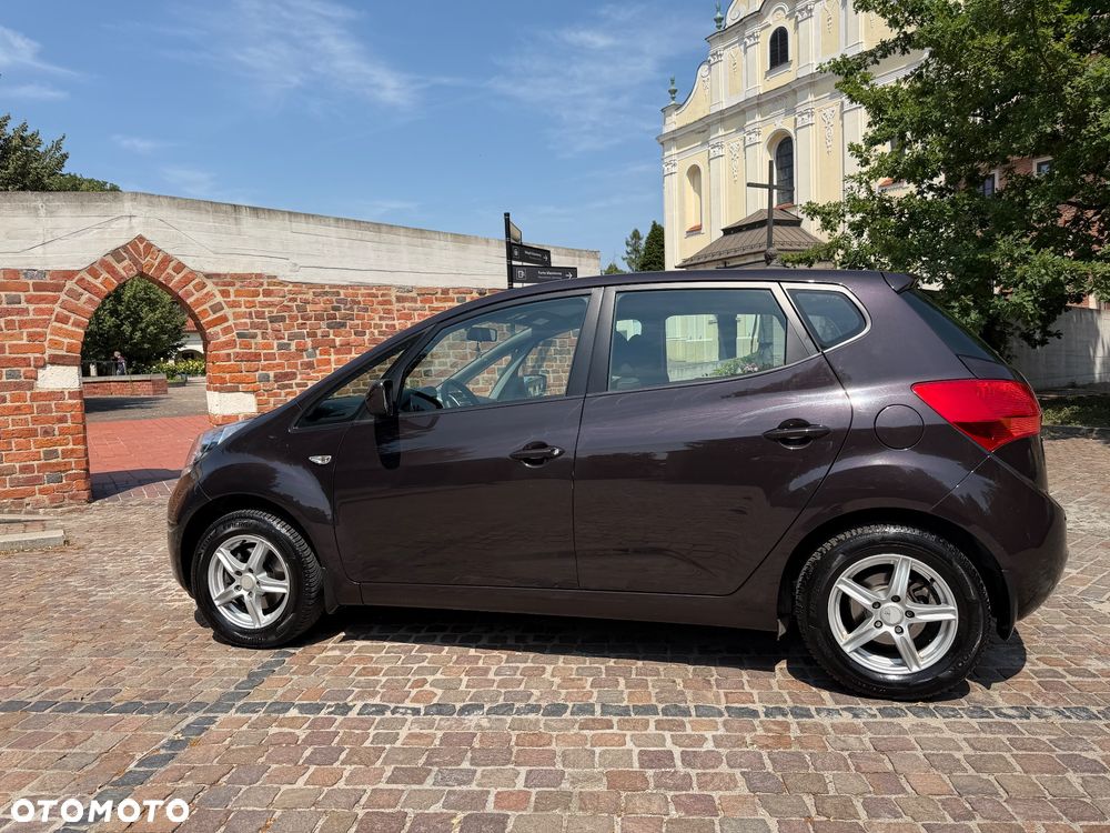 Kia Venga - 15