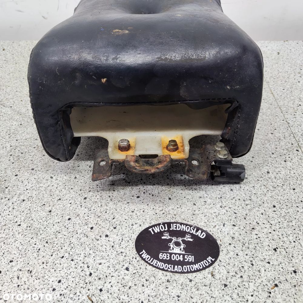 Siedzenie, fotel tył, kanapa pasażera Kawasaki VN 1500 VN1500 Vulcan - 3