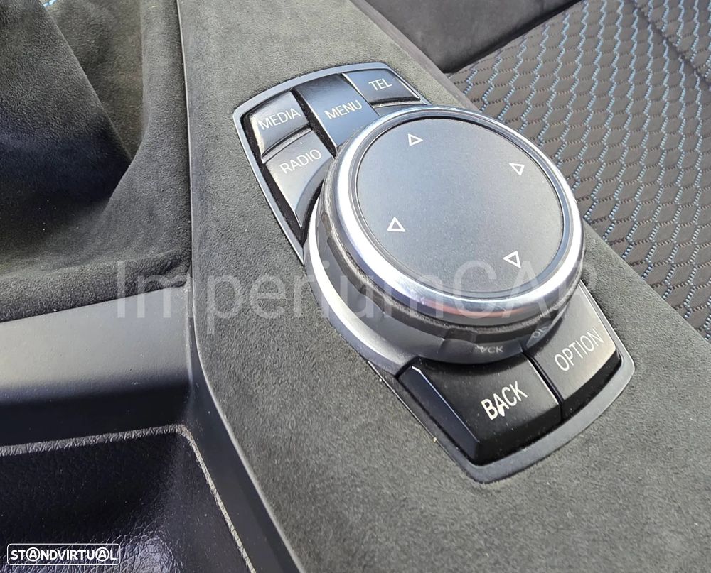 BMW 118 d Pack M - 23