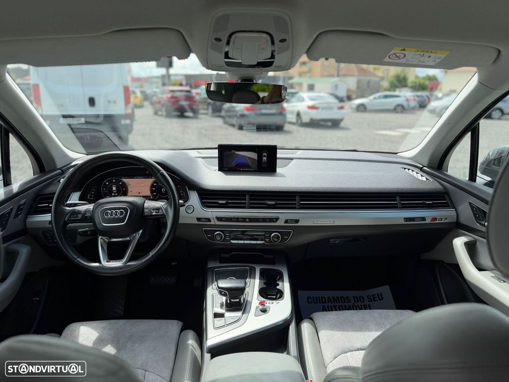 Audi Q7 3.0 TDI quattro tiptronic 7L - 9