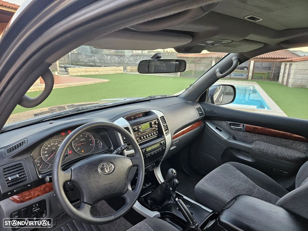 Toyota Land Cruiser 3.0 D-4D - 10