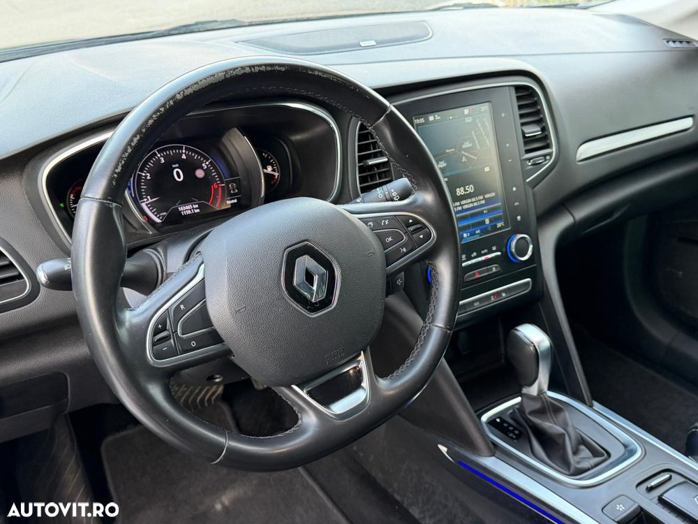 Renault Megane ENERGY TCe 140 EDC BOSE EDITION - 12
