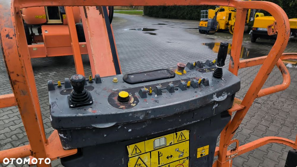 JLG 660 SJ - 10