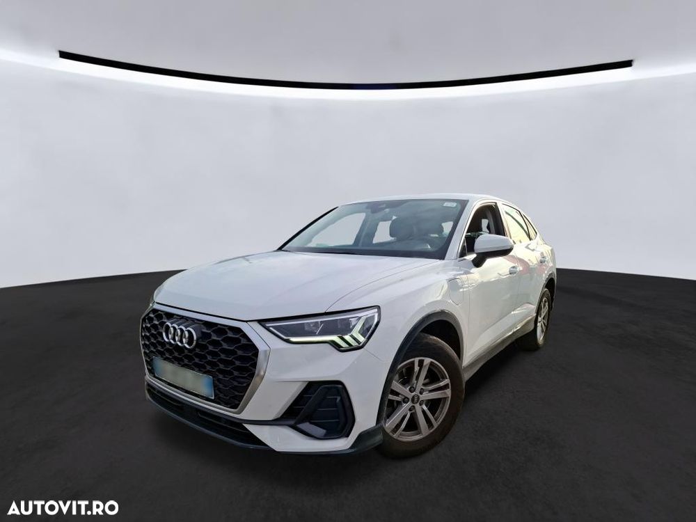 Audi Q3 45 TFSIe S tronic - 1