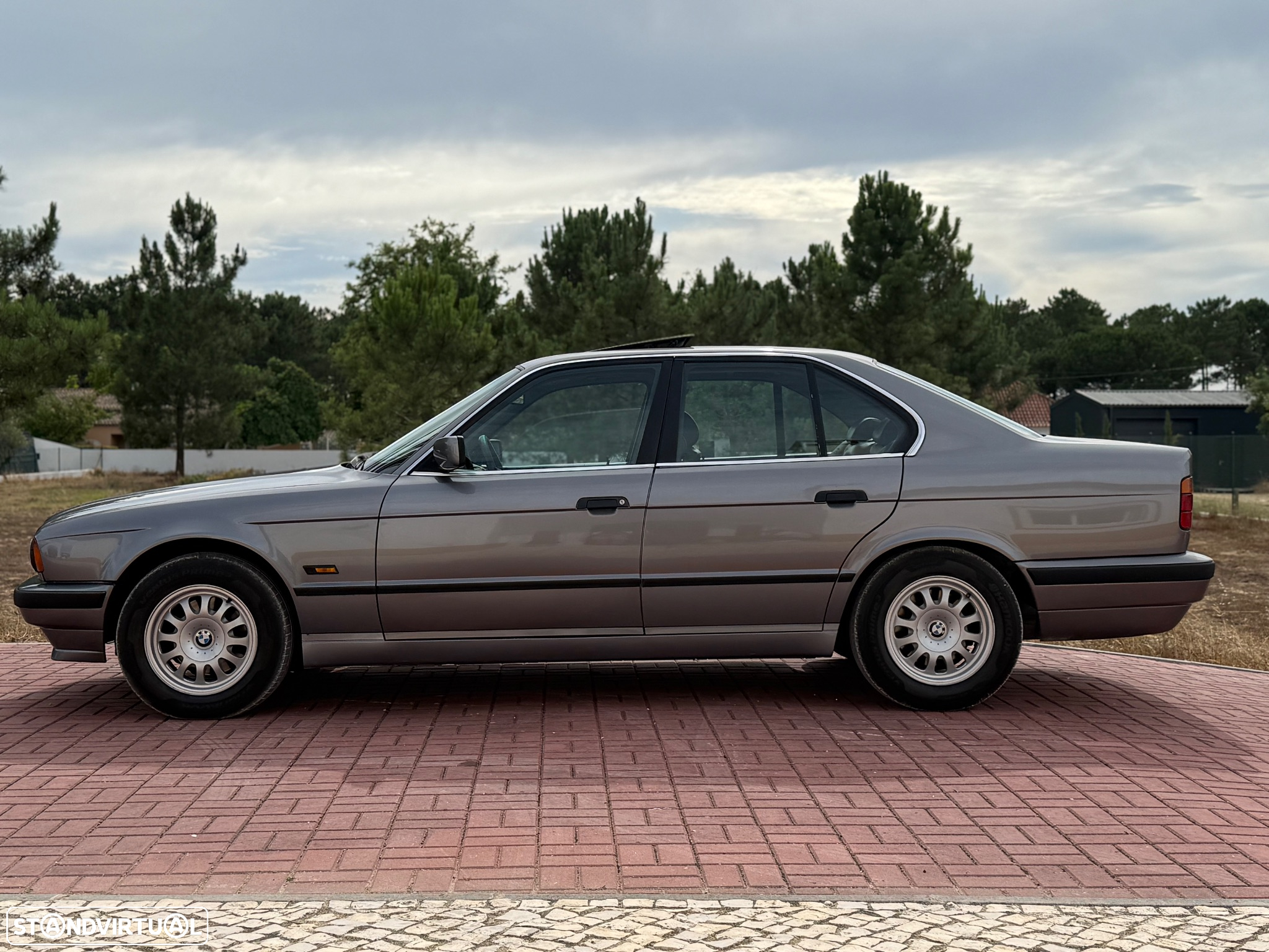 BMW 525 tds A - 10