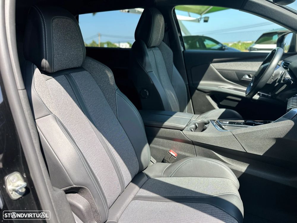 Peugeot 5008 1.5 BlueHDi Allure Pack EAT8 - 19