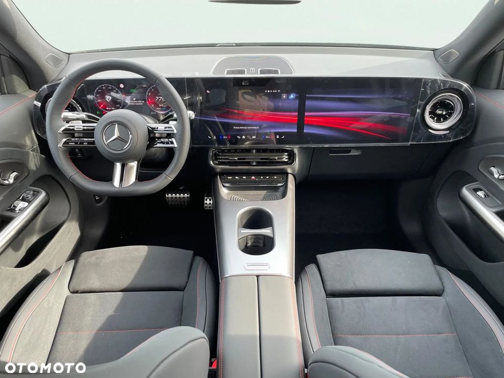 Mercedes-Benz GLB - 19