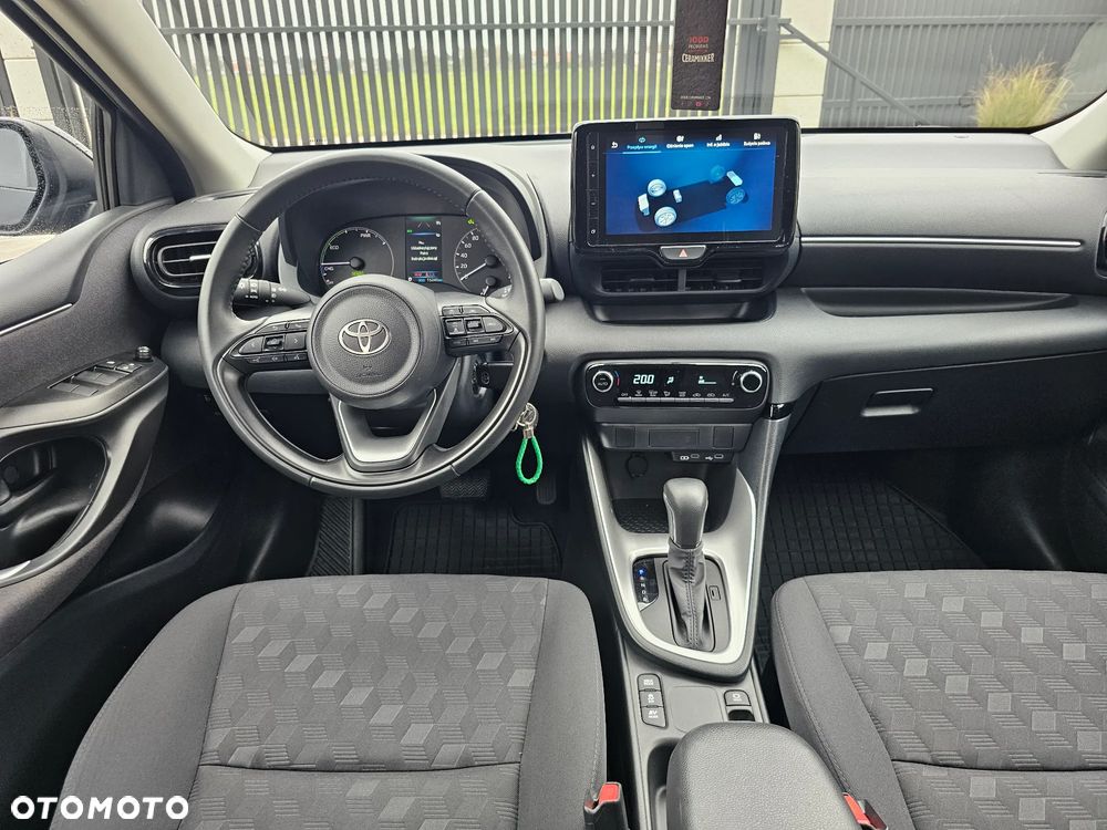 Toyota Yaris - 12