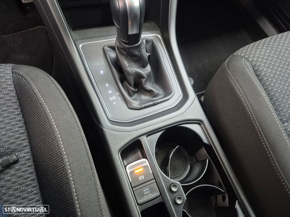 VW Touran 2.0 TDI Confortline DSG - 15