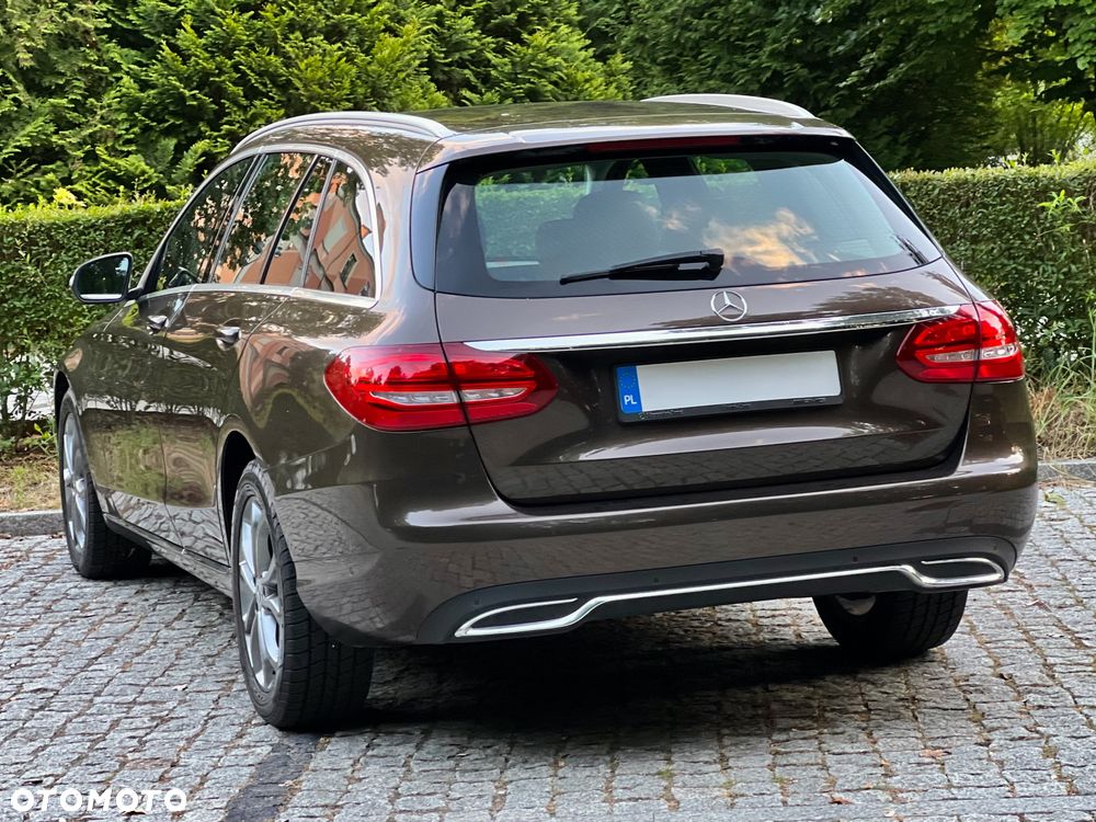 Mercedes-Benz Klasa C 180 9G-TRONIC - 16