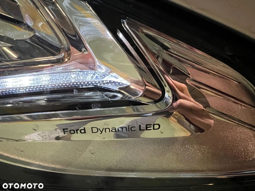 Ford Fusion - 9