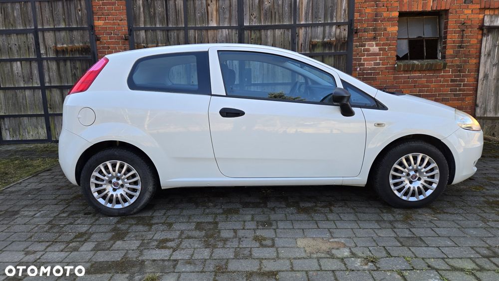 Fiat Grande Punto - 4