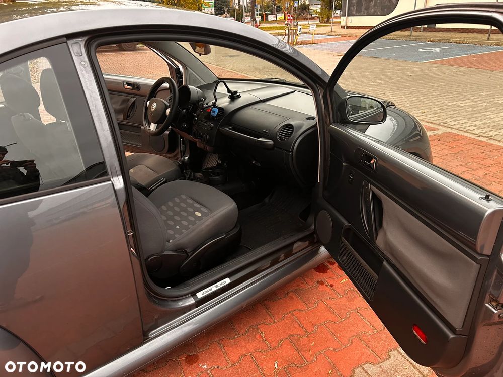Volkswagen New Beetle 1.9 TDI - 12