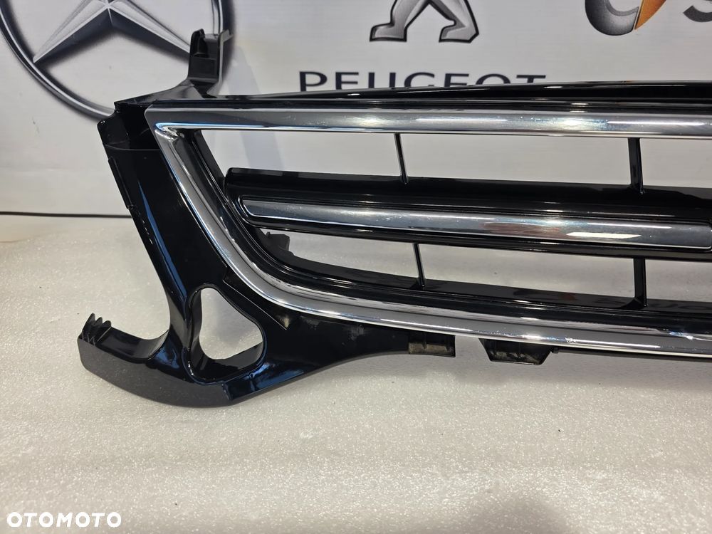 FORD MONDEO MK4 IV LIFT 10- ŁADNA ATRAPA / GRILL PRZEDNI PRZÓD , NR BS71-8200-B , NR AUKCJI GL863 - 9