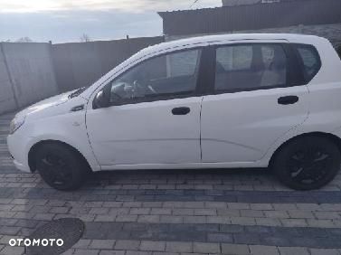 Chevrolet Aveo - 2