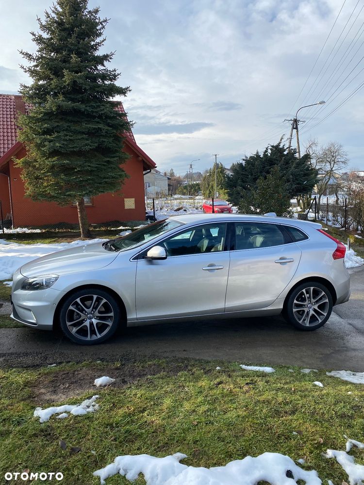 Volvo V40 D4 Drive-E R-Design Summum - 8