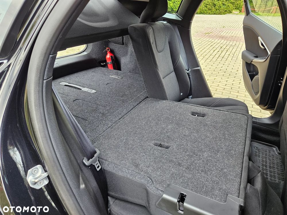 Volvo V40 T4 Kinetic - 23