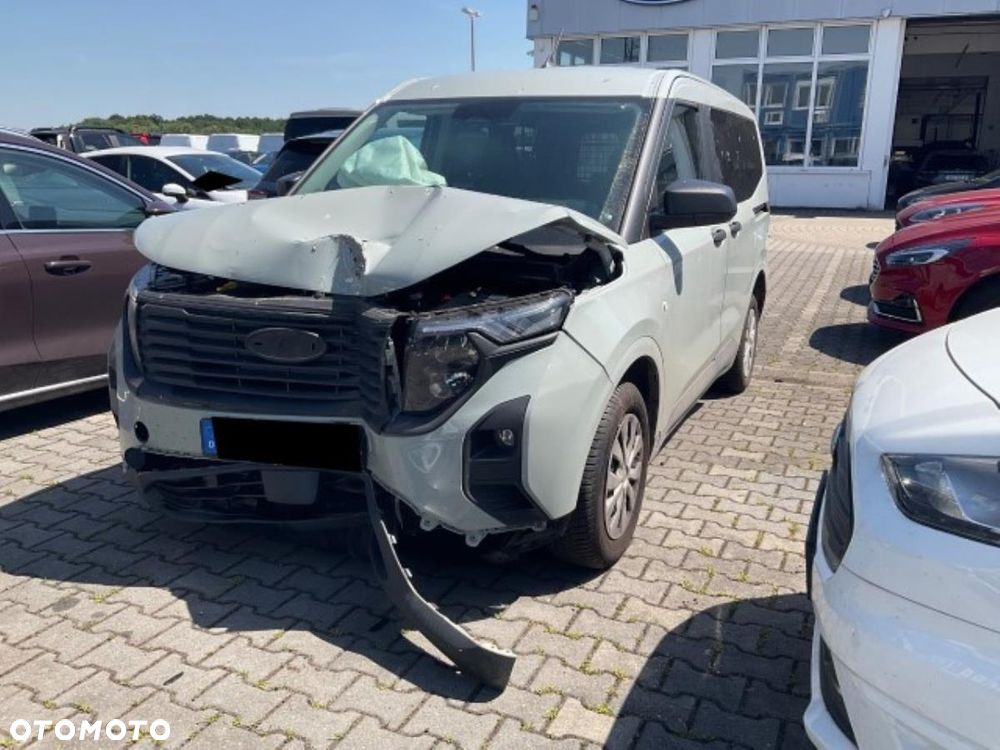 Ford Transit Courier - 1