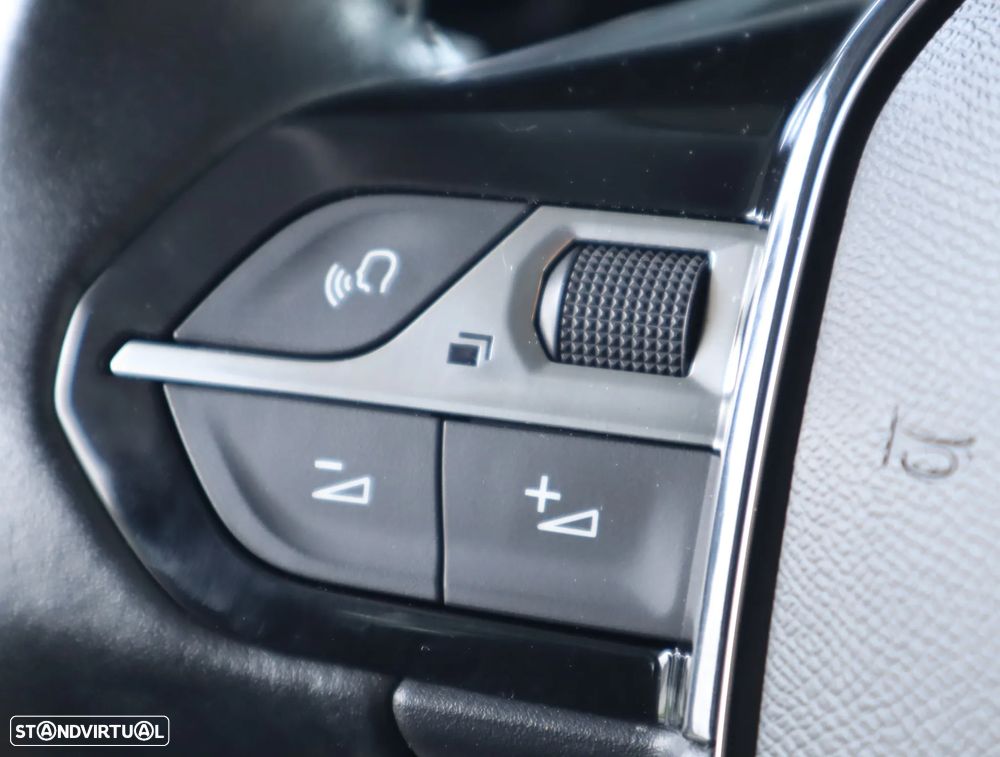 Peugeot 208 1.2 PureTech Active - 29