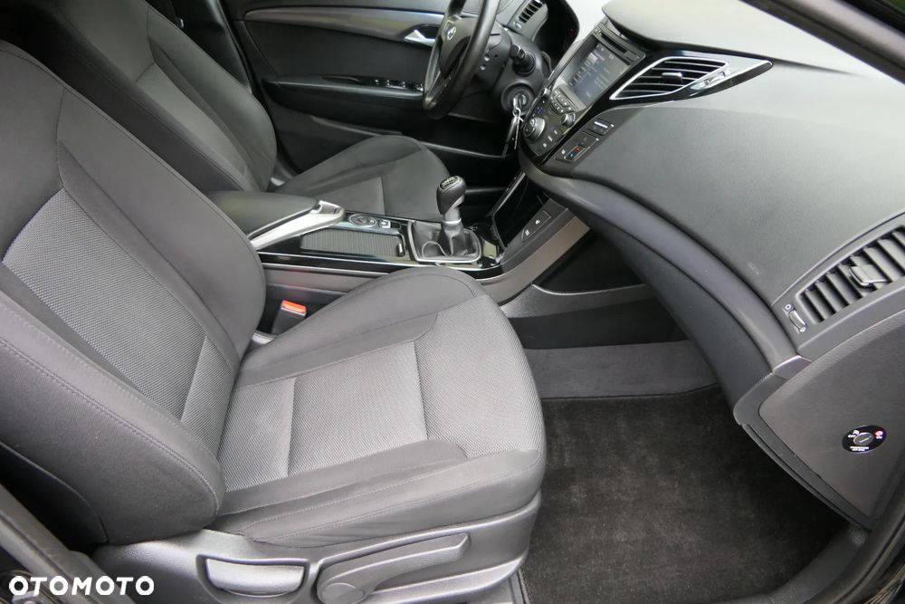 Hyundai i40 Kombi 1.7 CRDi Classic - 22