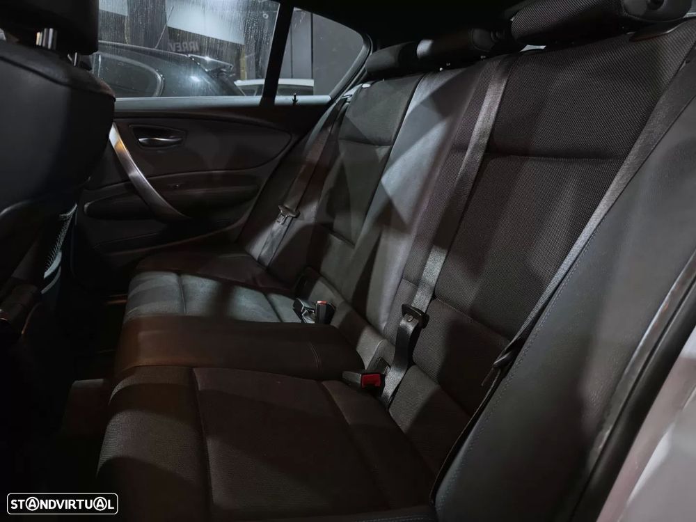 BMW 118 d Pack M - 8