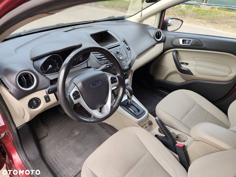 Ford Fiesta - 9