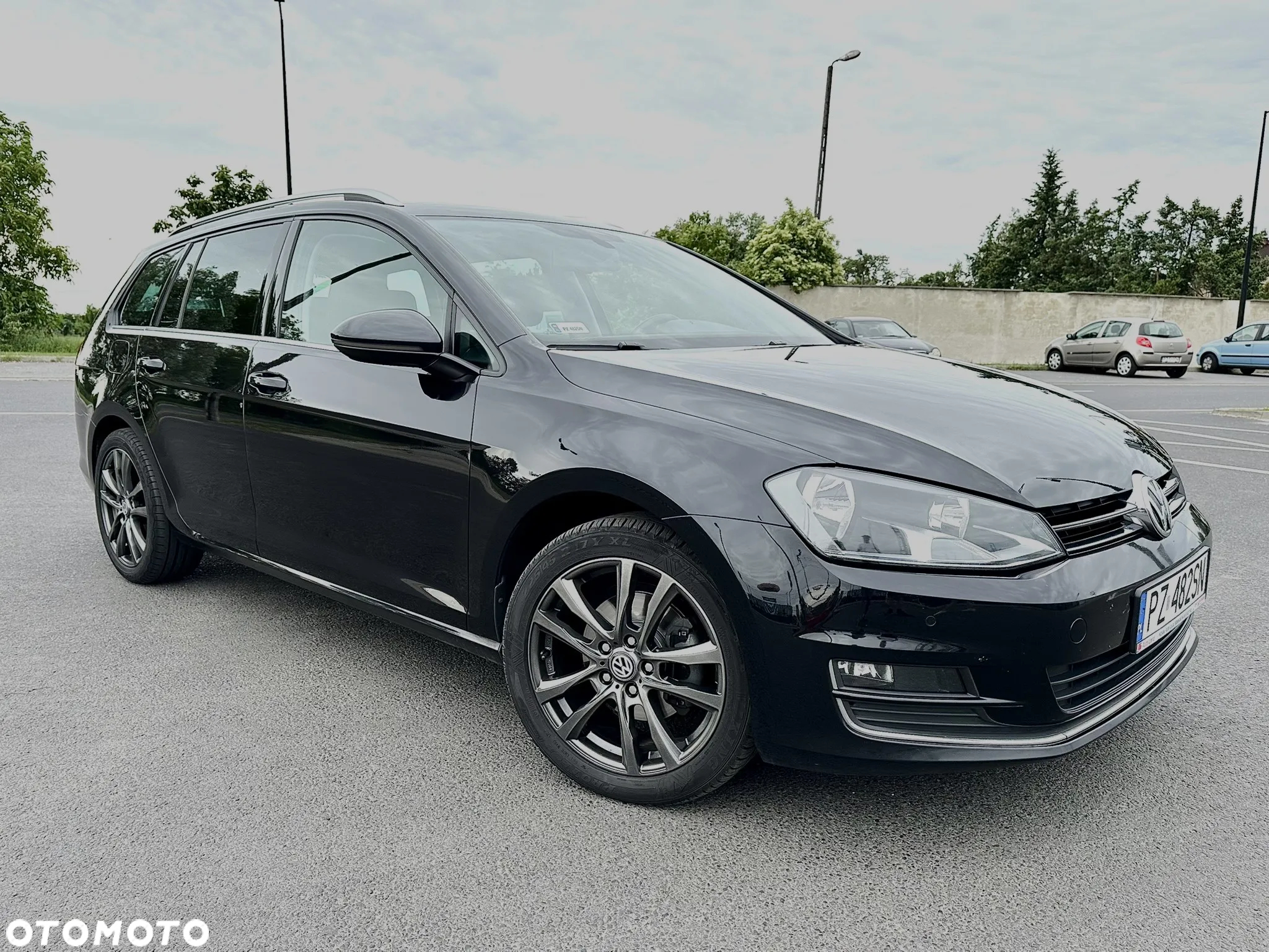Volkswagen Golf Variant 1.6 BlueTDI DSG Trendline - 3