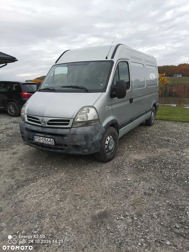 Nissan Interstar - 1
