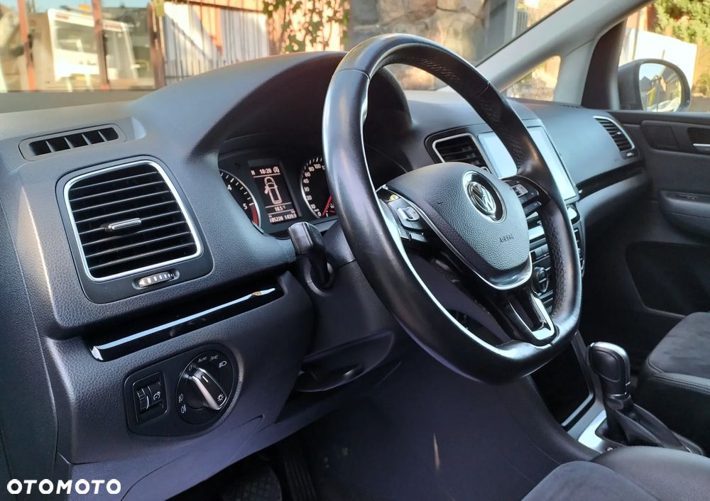 Volkswagen Sharan 2.0 TDI DSG Highline Black Style - 26