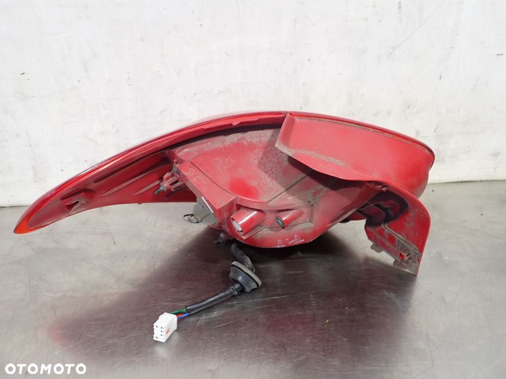 LAMPA PRAWA TYLNA HYUNDAI I10 II  92402-B9000 - 3