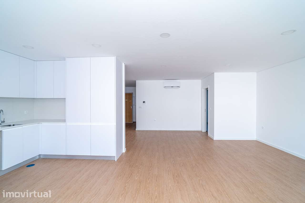 Apartamento T3 Duplex Novo com Terraço, Estacionamentos, em Aveiro. - Grande imagem: 4/42