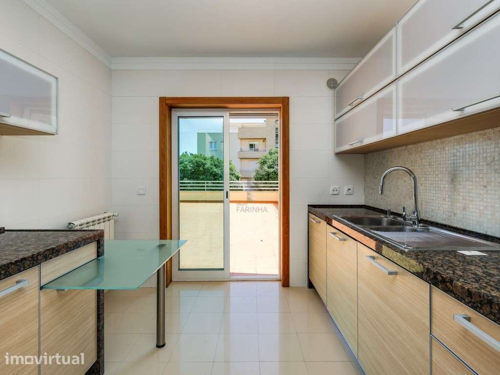 Excepcional T3 Duplex com vista para o rio Tejo - Grande imagem: 4/37