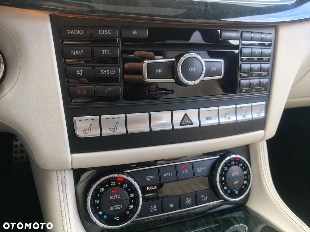 Mercedes-Benz CLS 500 4-Matic 7G-TRONIC - 21