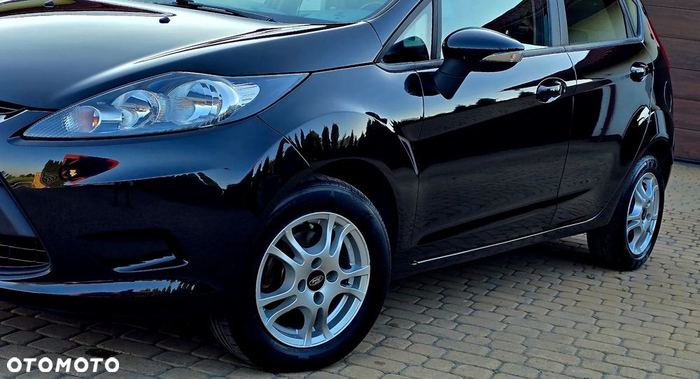 Ford Fiesta 1.4 Champions Edition - 4