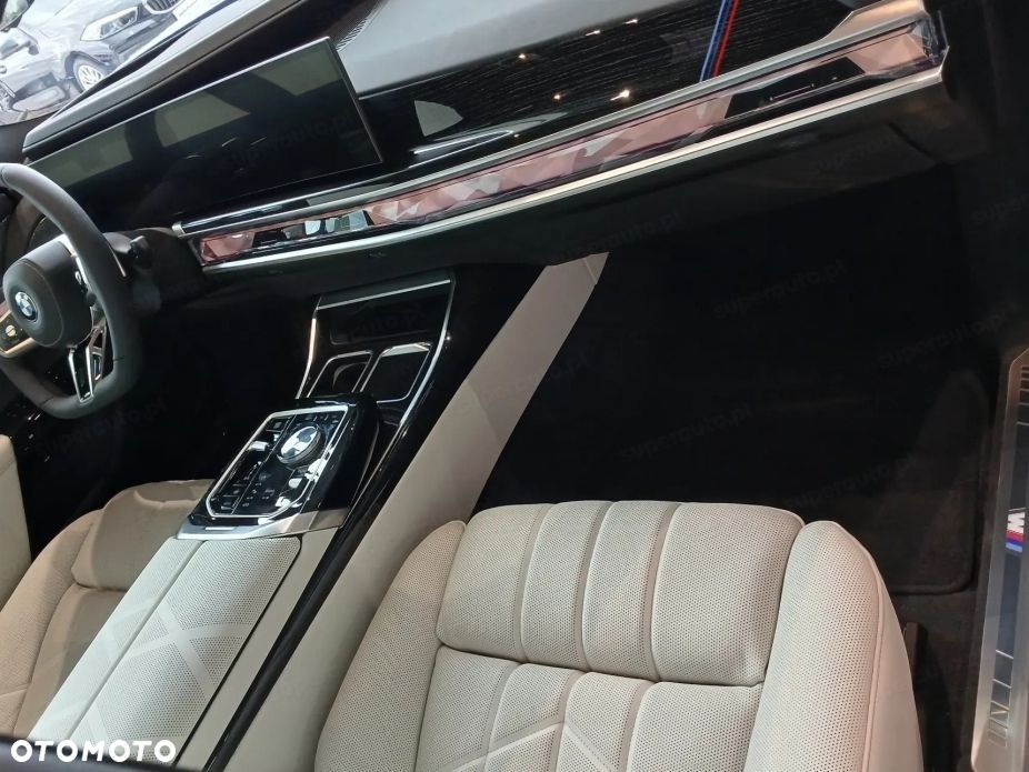 BMW Seria 7 740d xDrive mHEV M Sport sport - 12