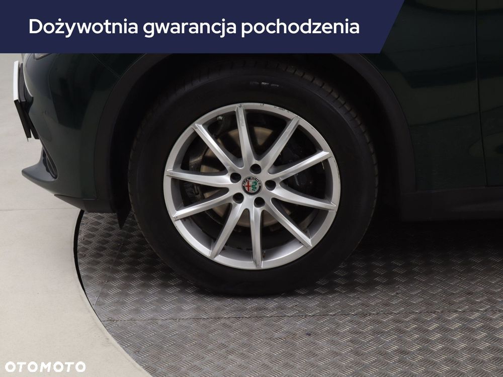 Alfa Romeo Stelvio - 17