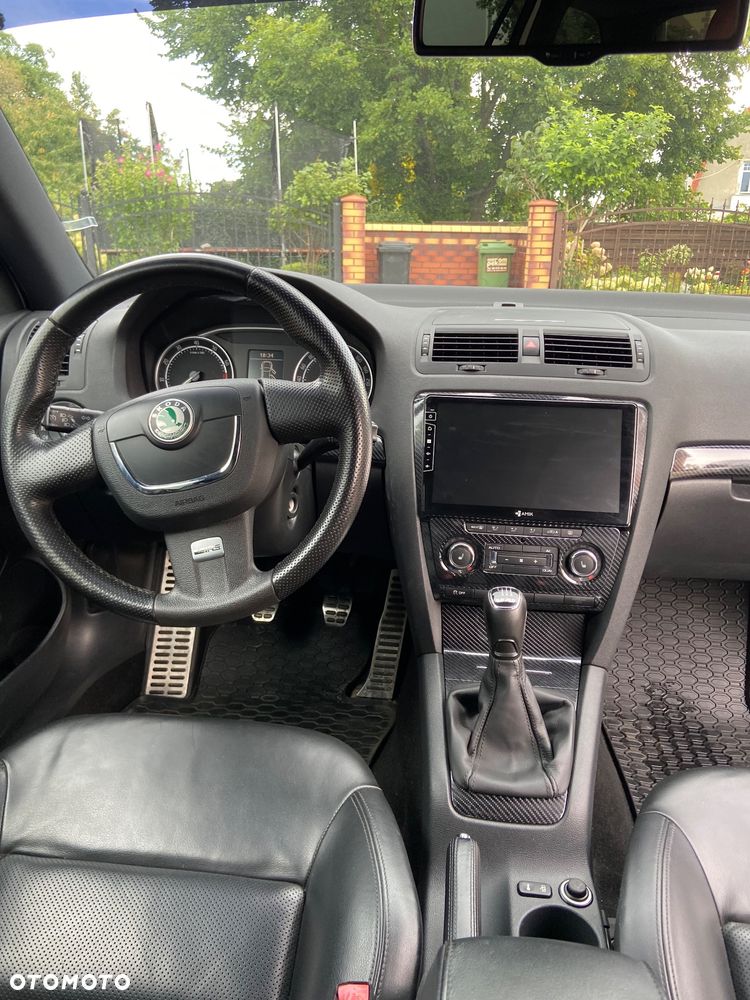 Skoda Octavia 2.0 TFSI RS - 11