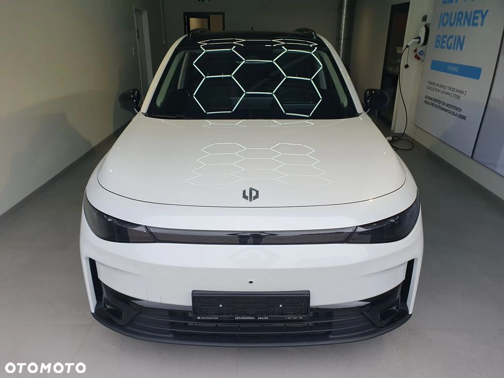 Leapmotor C10 REEV Design - 5