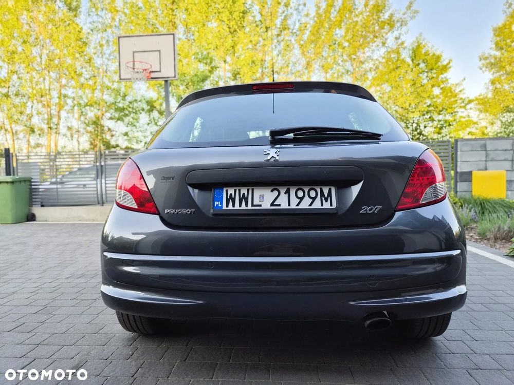 Peugeot 207 - 36