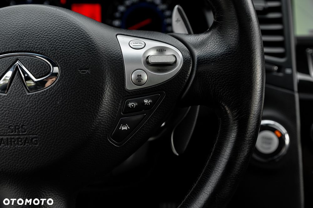 Infiniti FX FX30d AWD S - 38