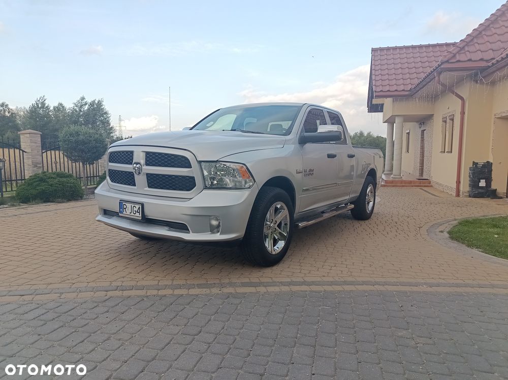 Dodge RAM - 1