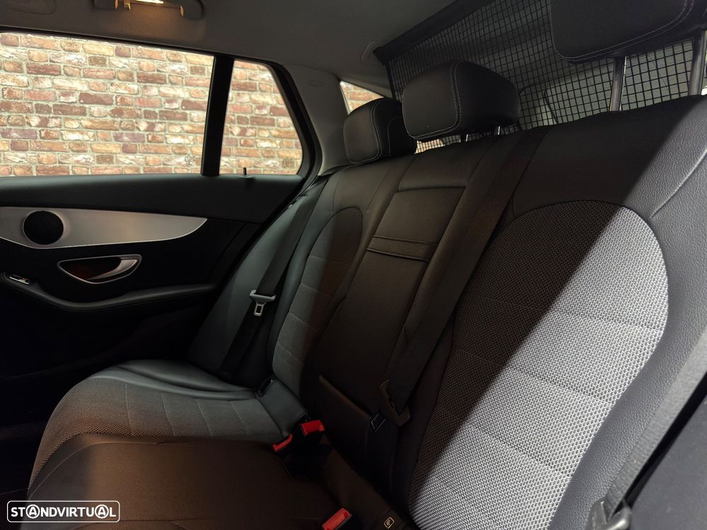 Mercedes-Benz C 350 - 16