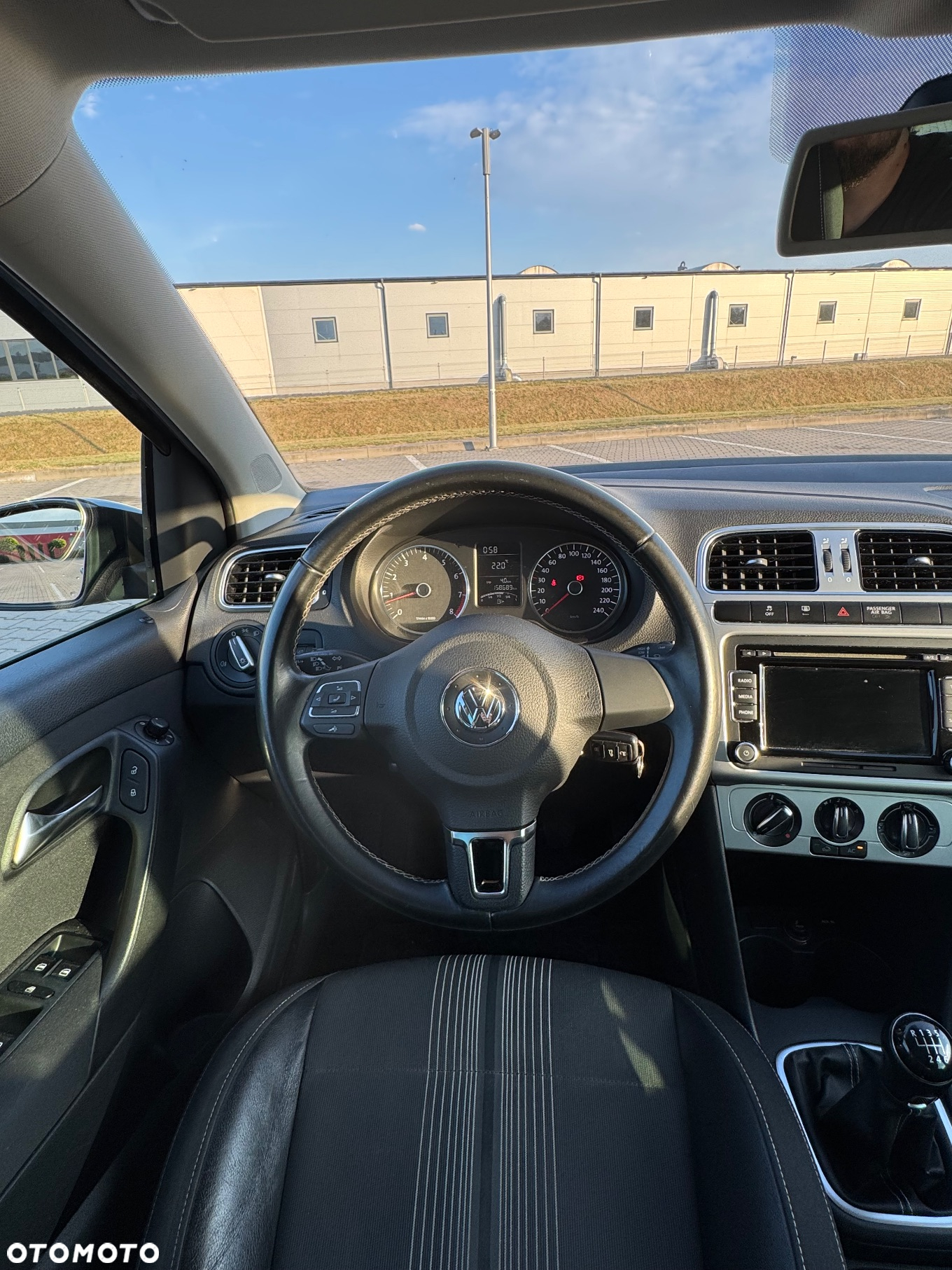 Volkswagen Polo 1.2 TSI MATCH - 13