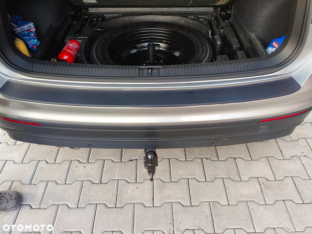 Volkswagen Tiguan - 16