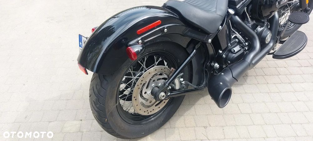 Harley-Davidson Softail Slim - 18