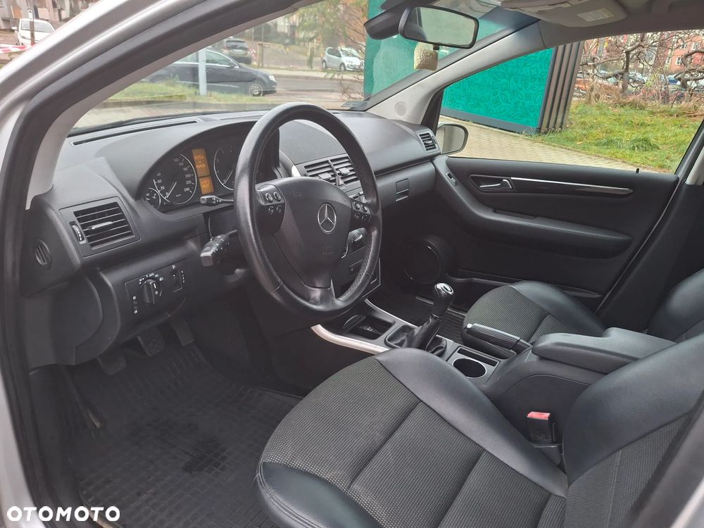 Mercedes-Benz Klasa A 170 Elegance - 14