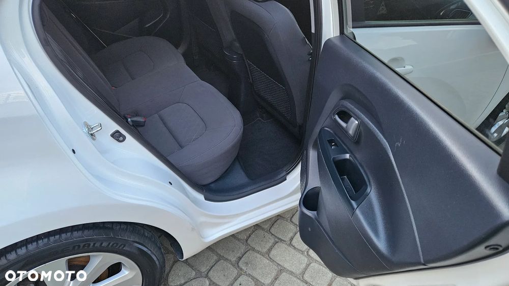 Kia Rio 1.2 L Business Line - 29
