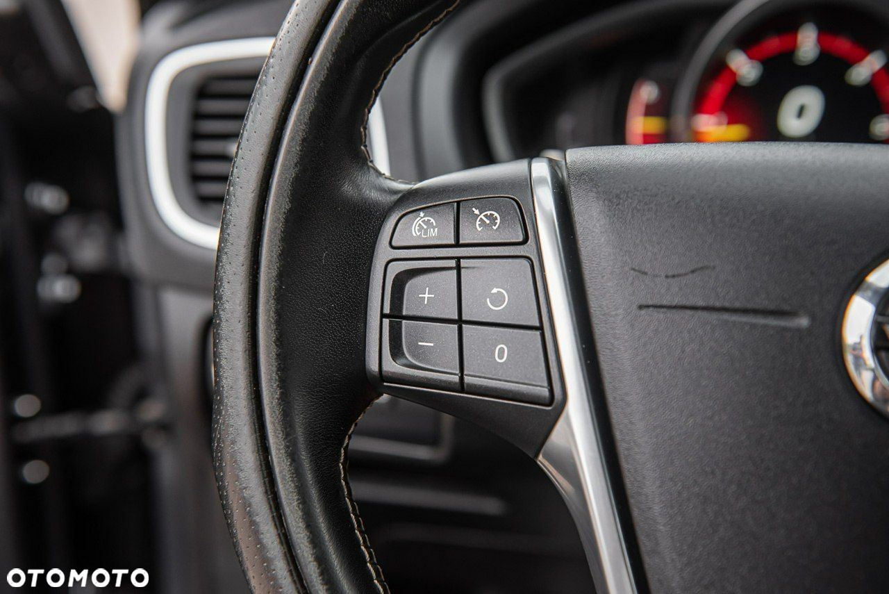 Volvo V40 D3 RDesign - 26