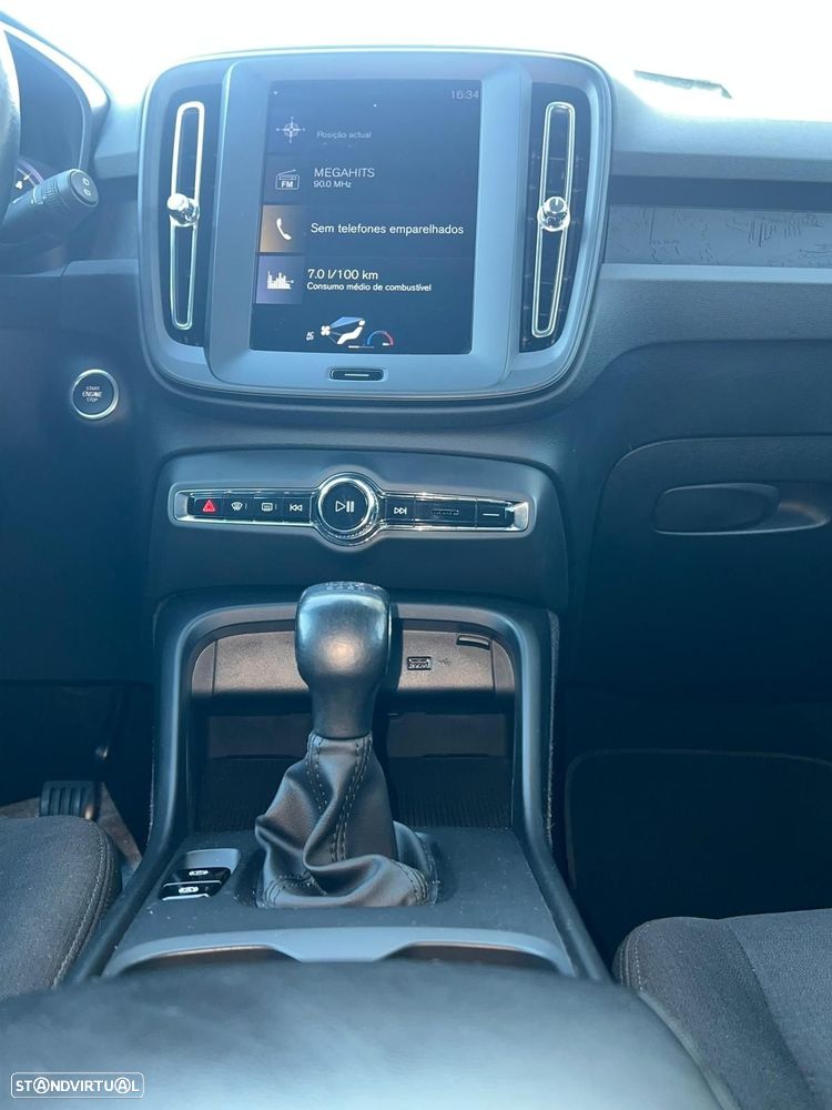 Volvo XC 40 2.0 D3 Momentum - 19