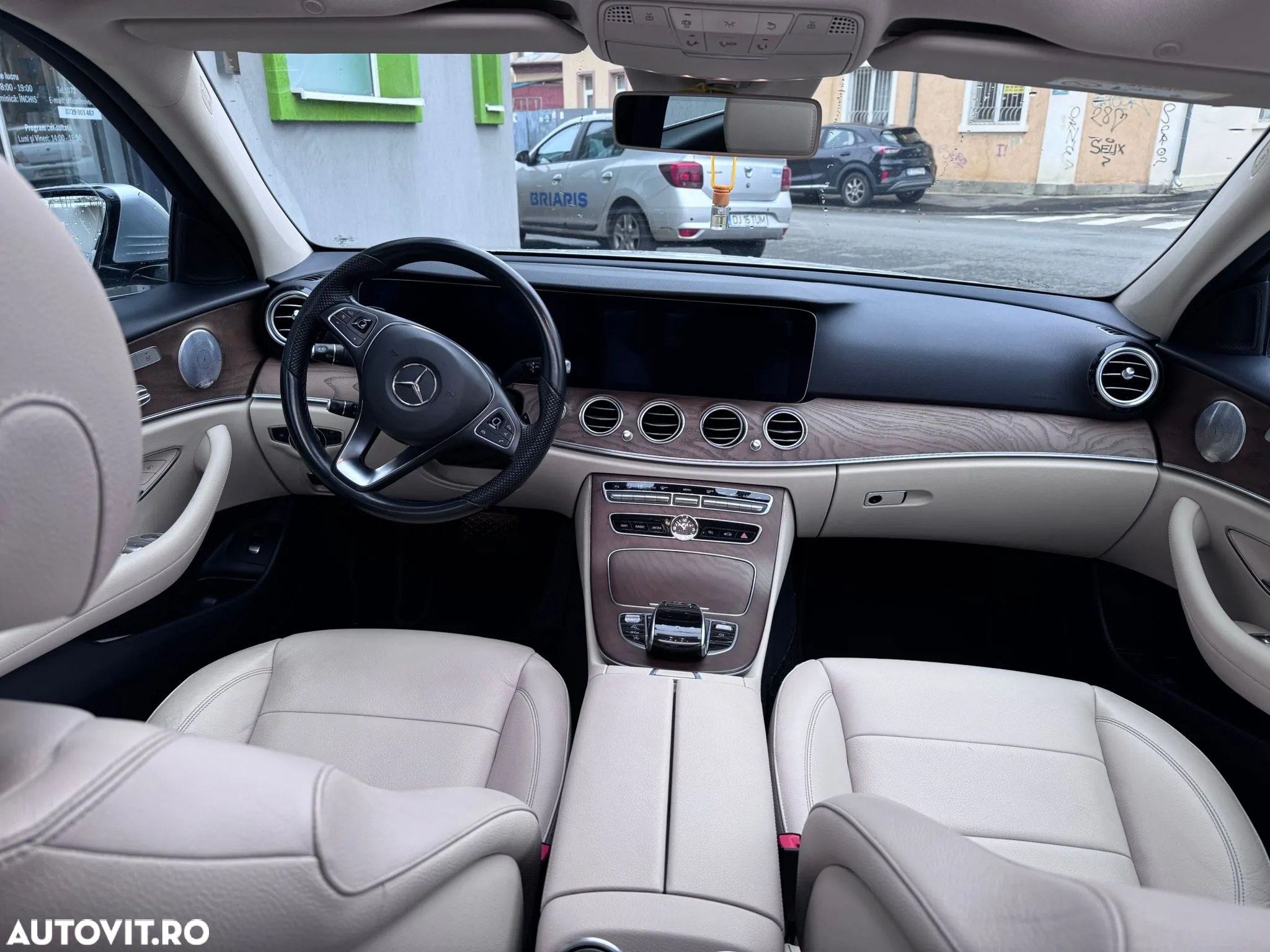 Mercedes-Benz E 200 d 9G-TRONIC - 12
